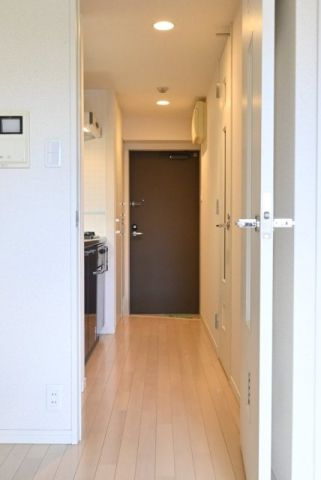 ステージグランデ三軒茶屋アジールコートの玄関