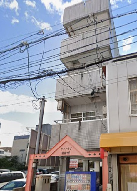 サンプラザ尼崎18の外観