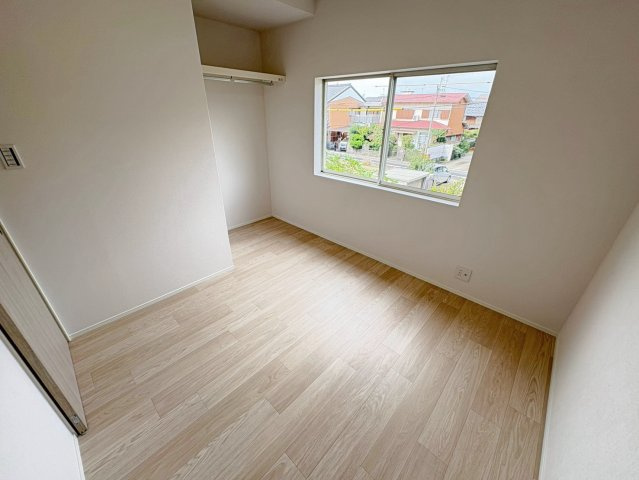 中古住宅　城前町１丁目の洋室