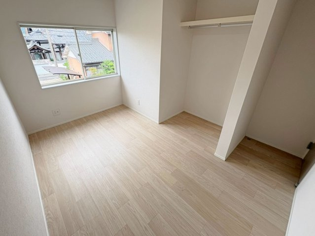 中古住宅　城前町１丁目の洋室