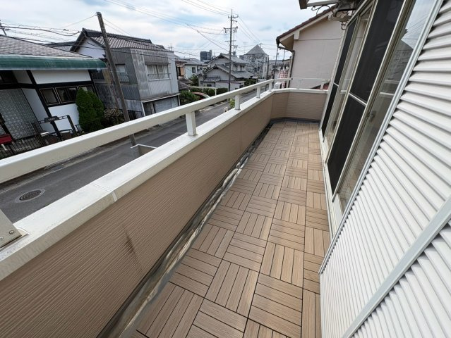 中古住宅　城前町１丁目のバルコニー