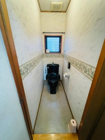 小山市羽川　中古戸建　のトイレ