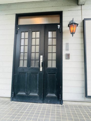 小山市羽川　中古戸建　の玄関