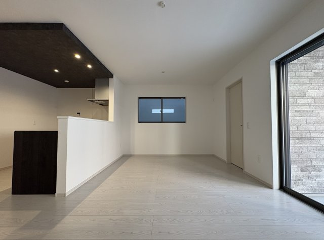 堺市堺区南向陽町1丁目新築戸建の居間・リビング|LDK①