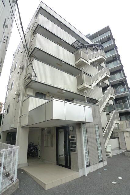 アクシーズⅦの外観