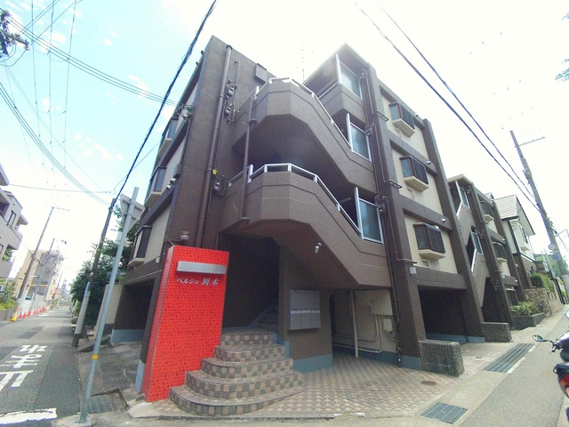 ベルシェ岡本の外観