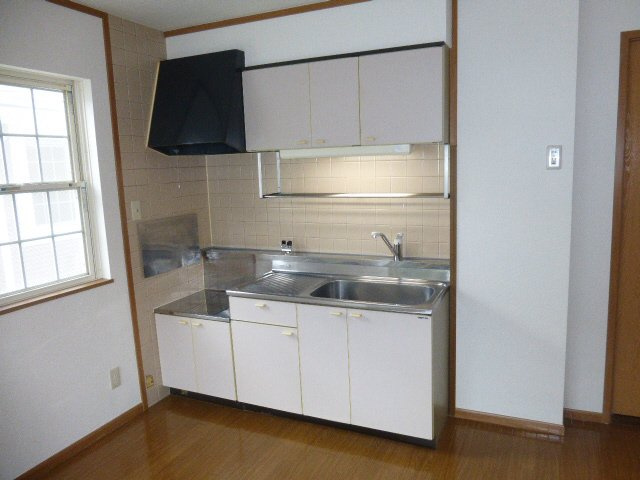 赤穂市清水町のハイツのキッチン