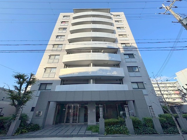 グランツ新大阪の外観