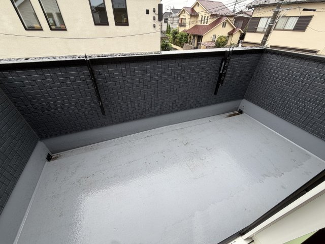 所沢市下安松新築2棟のバルコニー