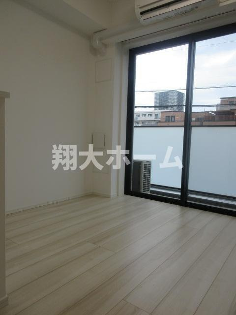 ＡＺＥＳＴ金町の居間・リビング