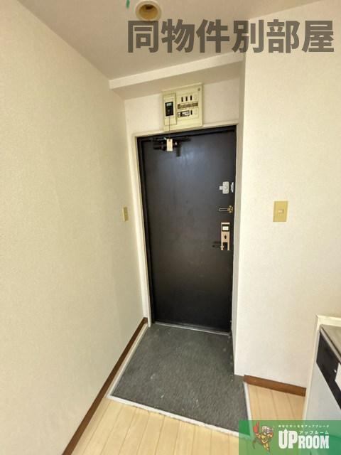 クリエイティブハウスの玄関