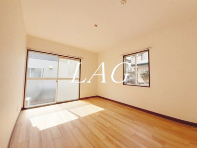 【居間・リビング】 | グレイスハイムＢ | 洋室のお部屋です。