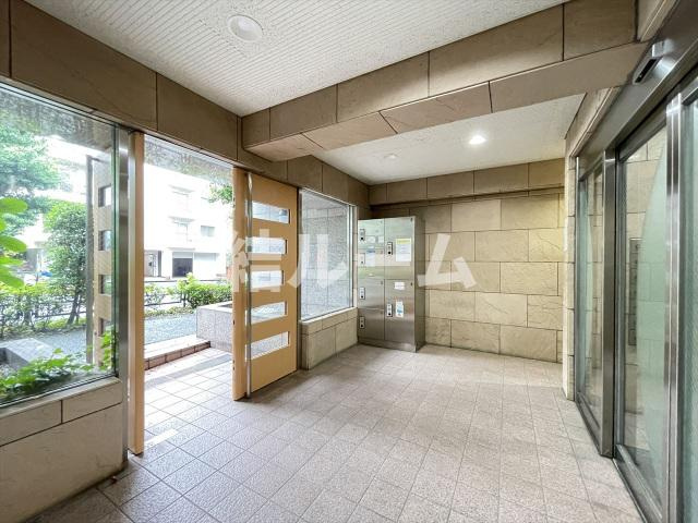 文京区関口２丁目の賃貸マンションのロビー