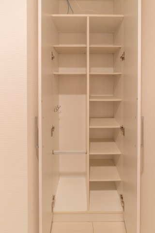 リバーサイドタワー中之島の収納