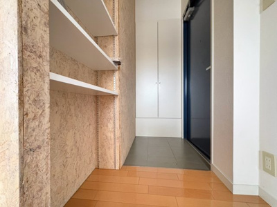 【玄関】 | STEP　IN　HOUSE