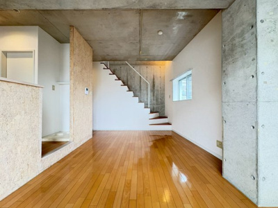 【内装】 | STEP　IN　HOUSE