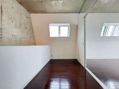 【洋室】 | STEP　IN　HOUSE