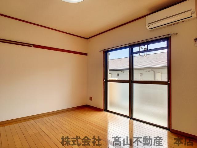 コーポＺＥＮの洋室