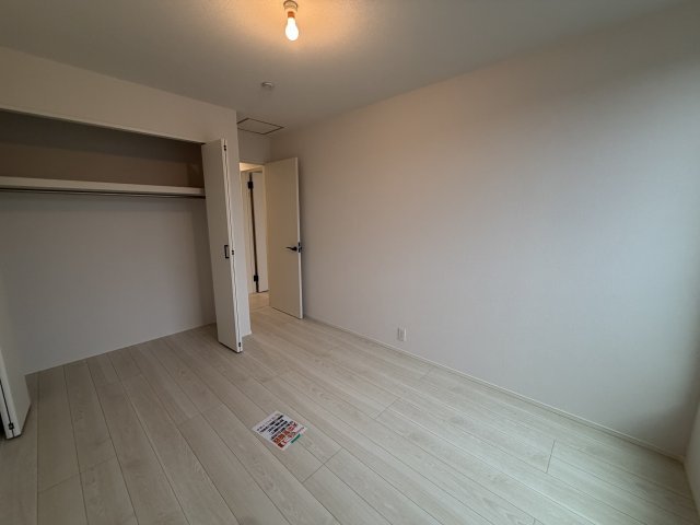 所沢市下安松新築2棟の洋室