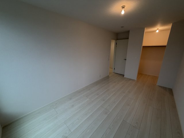 所沢市下安松新築2棟の洋室
