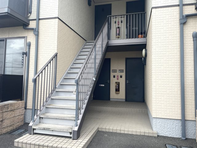 ファミリアコーポレーションⅡのエントランス