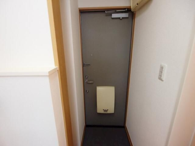 ＹＫＬ　ＦＬＡＴの玄関