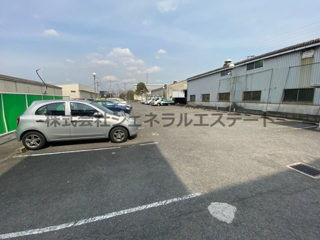 OKハイツ5号館の駐車場