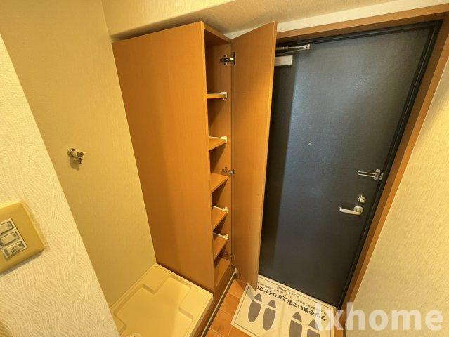 アライブ千里丘の玄関|シンプルで使いやすい玄関です