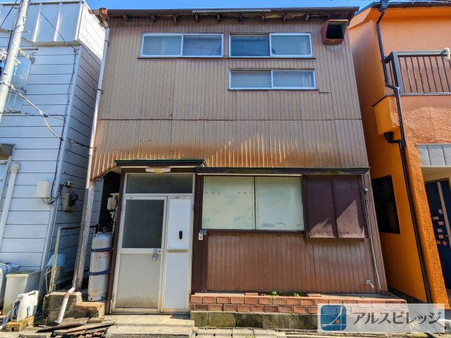 中古｜富士見市貝塚２丁目の外観|【オーナーチェンジ物件のため投資用としてご検討ください】
（月額賃料等76,000円、表面利回り約11.54%）