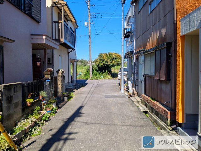 中古｜富士見市貝塚２丁目の前面道路含む現地写真