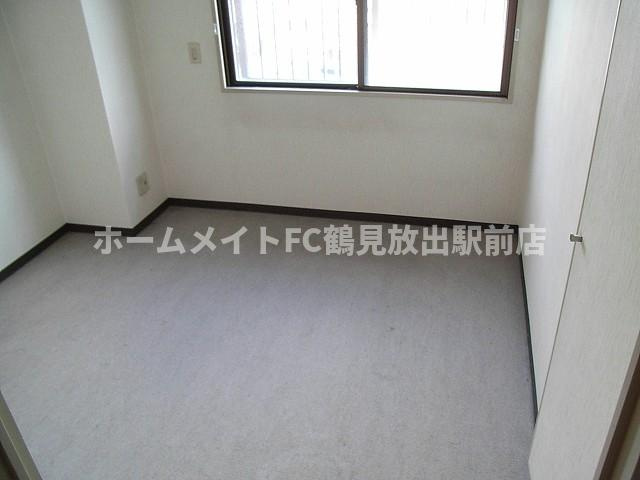 大阪市鶴見区今津北４丁目の賃貸マンションの洋室