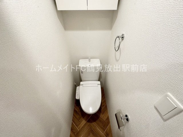 大阪市城東区諏訪１丁目の賃貸マンションのトイレ
