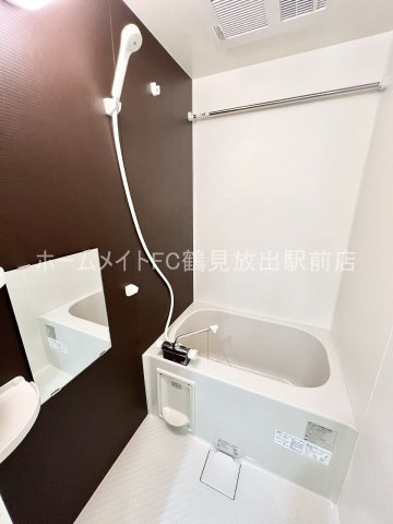 大阪市城東区中浜３丁目のアパートの浴室