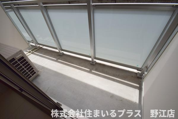 リブリ・フェリアードのバルコニー