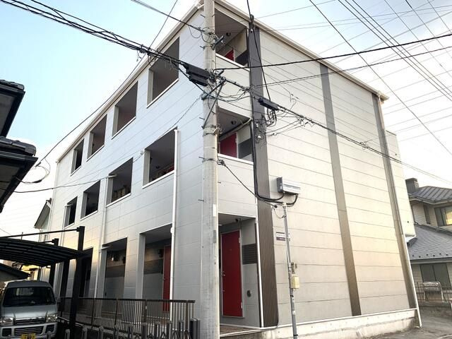 ポルタロッサの外観