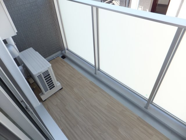 サムティレジデンス市川のバルコニー