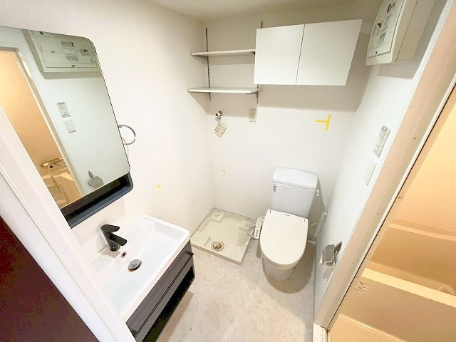 セレニテ新大阪弐番館の洗面所