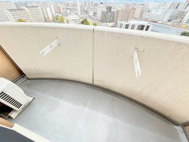 セレニテ新大阪弐番館のバルコニー