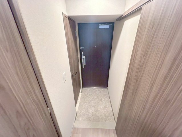 リビオメゾン新大阪の玄関
