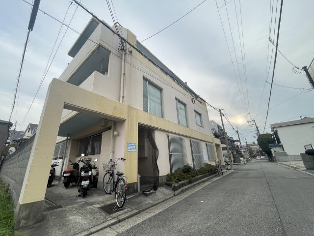 グッドストック東難波のエントランス