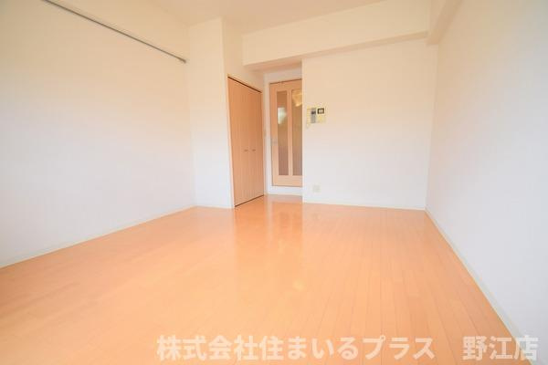 フォレストスクエアの洋室