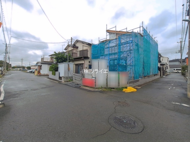 川越市木野目2期　新築戸建　GRACEの前面道路含む現地写真