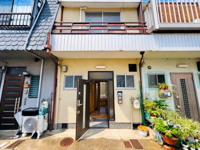 川島東代町