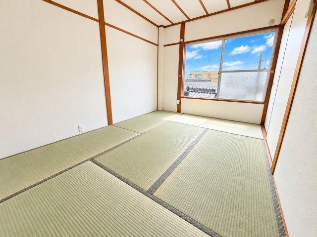 川島東代町