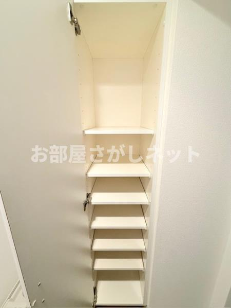 エコロジー白山レジデンス【おとり物件なし】の居間・リビング