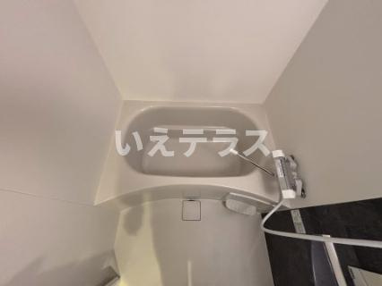 セレニテ神戸元町プリエの浴室