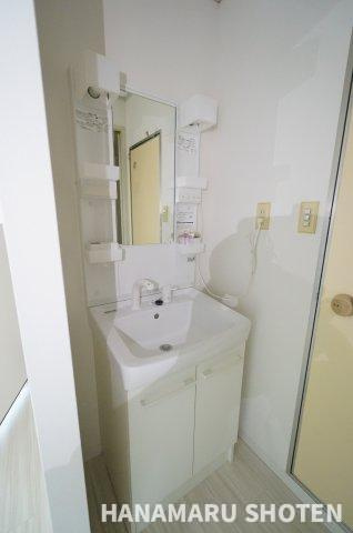 メゾンコスモの洗面所|物件、駅でお待ち合わせでのご案内歓迎！