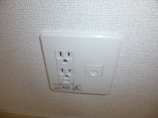 ジョビアル　コートの設備|電話モジュラー