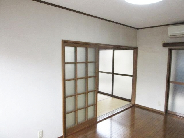 【寝室】 | サンヒルズB棟 | ゆとりある広さは魅力的です♪