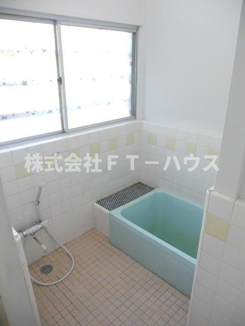 吉野貸家の浴室